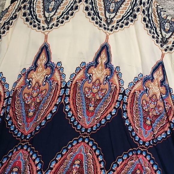 Sleeveless blouse - Picture 4 of 7